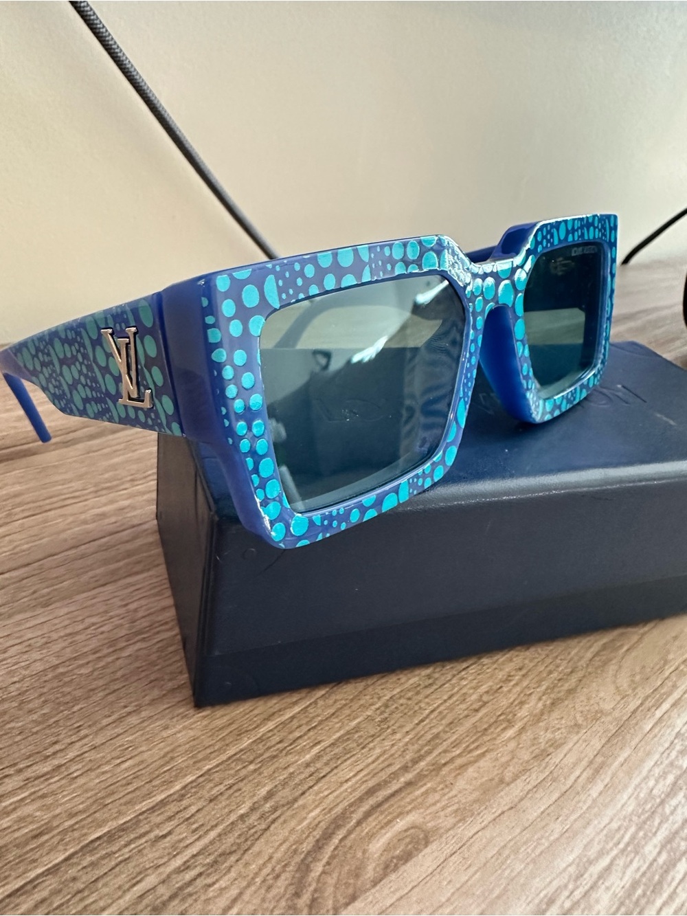 Louis Vuitton Blue and Teal Dot Square Sunglasses